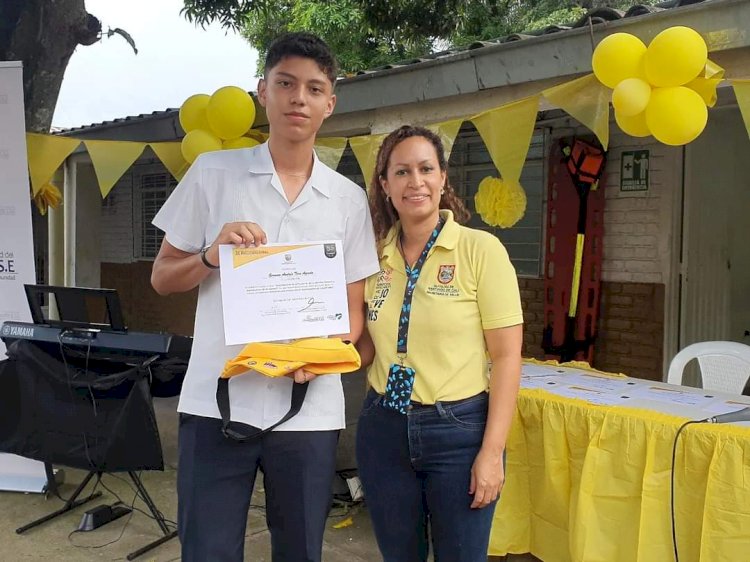 Jóvenes al servicio de los jóvenes